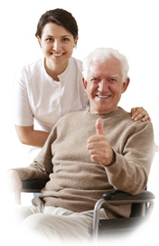 Pflegedienst Regenbogen Waldbronn - Pflegerin mit Senior im Rollstuhl